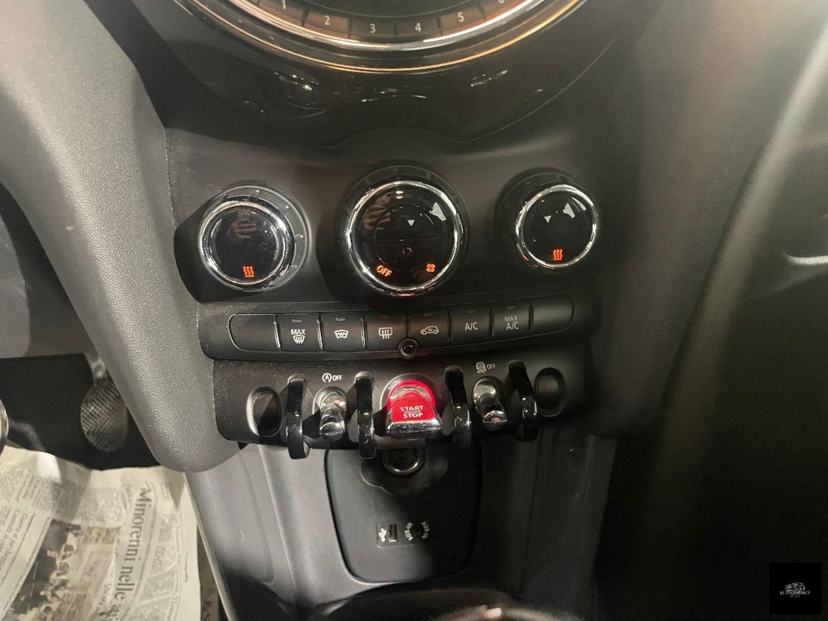 MINI Mini 1.5 One D Boost 5 porte (9)