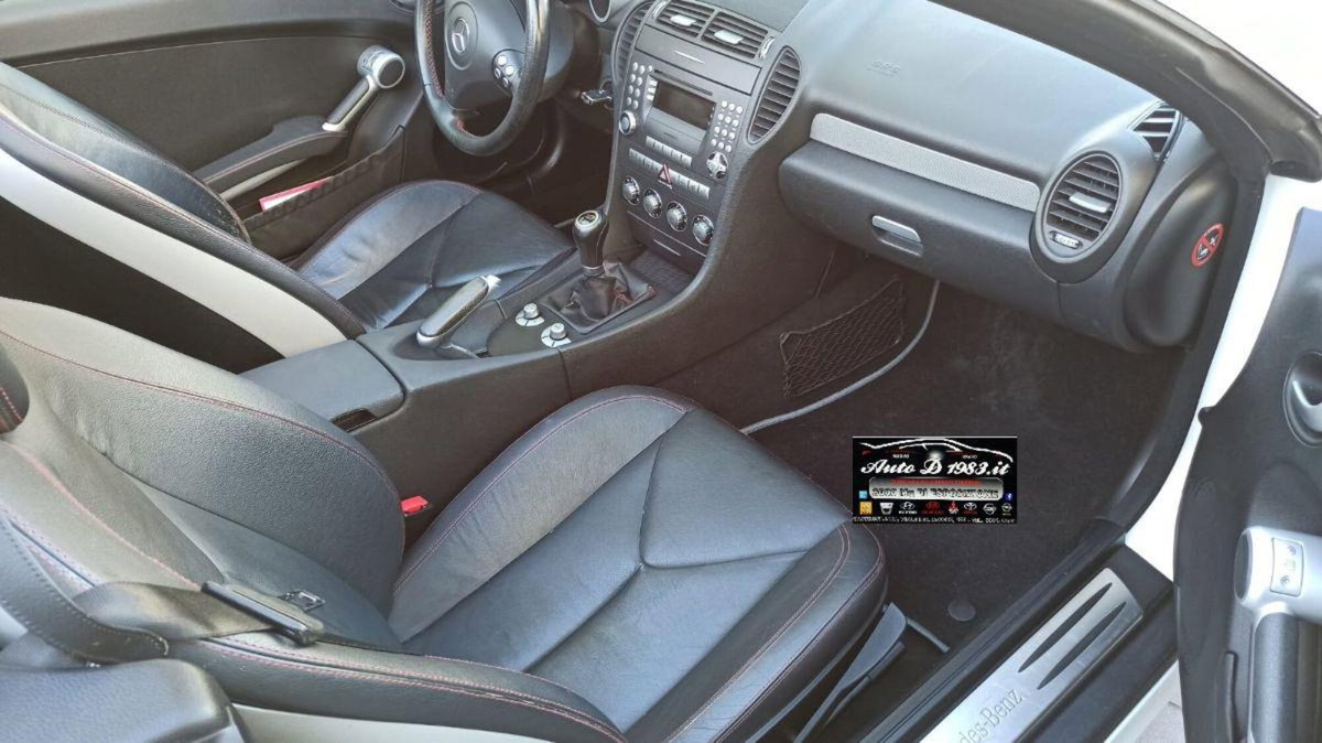 Mercedes-Benz SLK 200 Kompressor cat Sport (12)