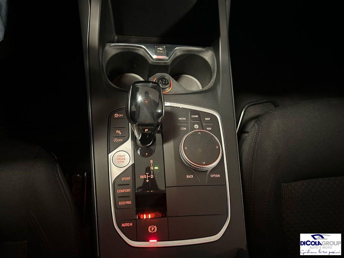 BMW Serie 1 116d Business Advantage (12)