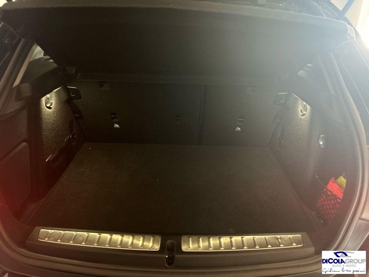 BMW Serie 1 116d Business Advantage (16)