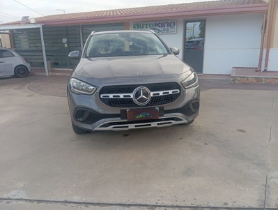 Mercedes-Benz GLA SUV 180 d Automatic Business (2)