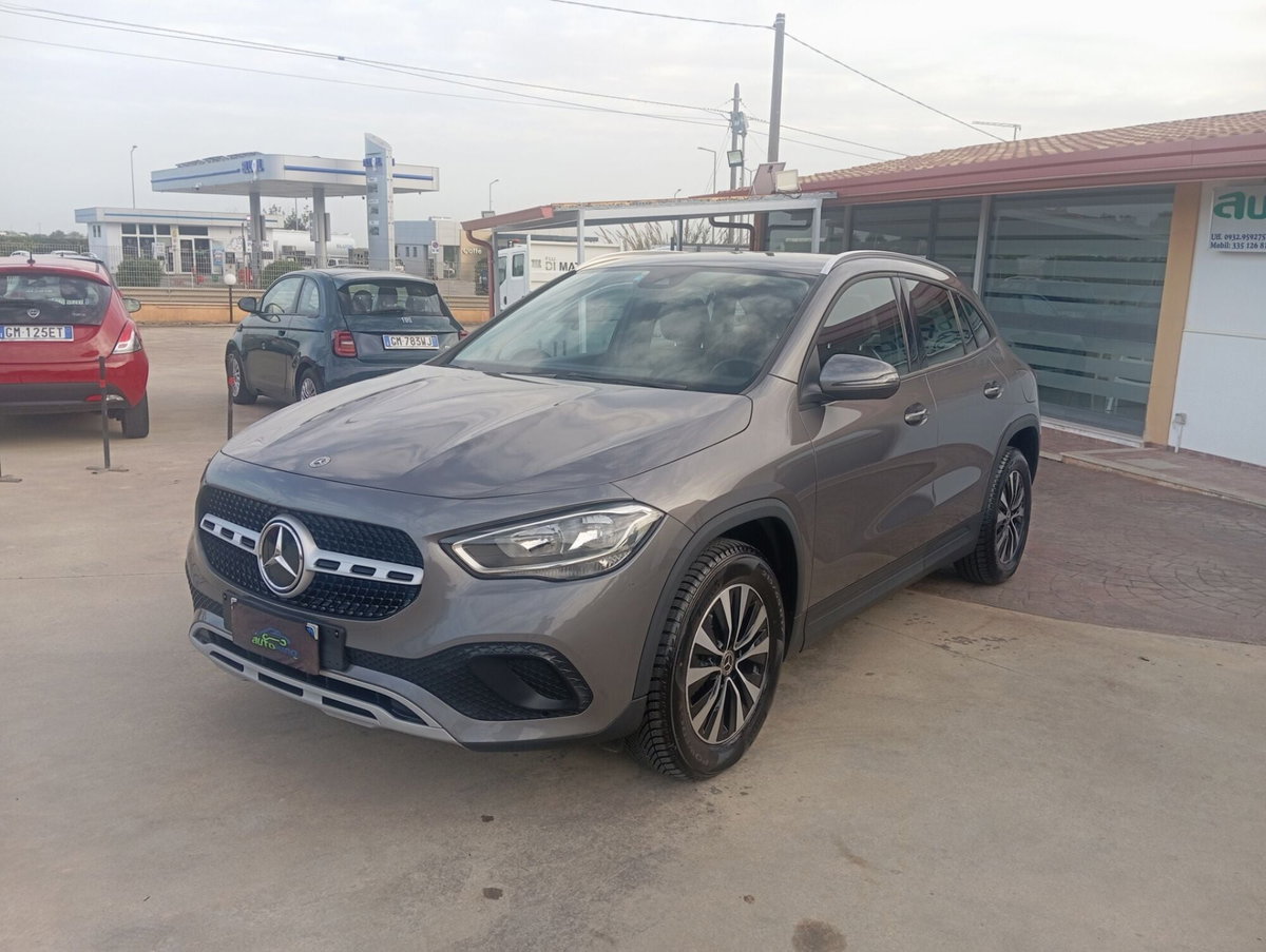 Mercedes-Benz GLA SUV 180 d Automatic Business (3)