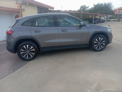 Mercedes-Benz GLA SUV 180 d Automatic Business (8)
