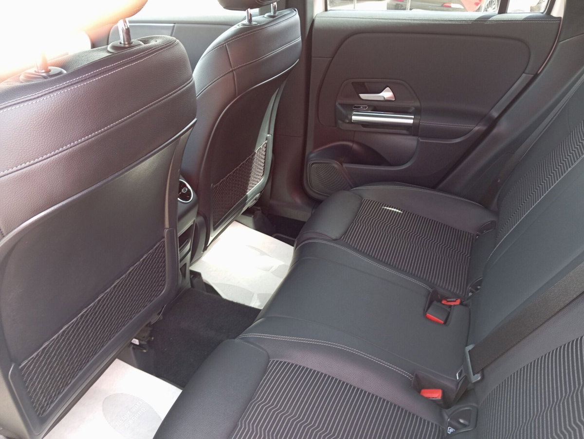 Mercedes-Benz GLA SUV 200 d Automatic 4Matic Sport Plus (11)