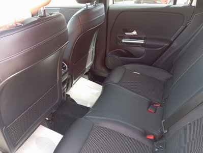 Mercedes-Benz GLA SUV 200 d Automatic 4Matic Sport Plus (11)