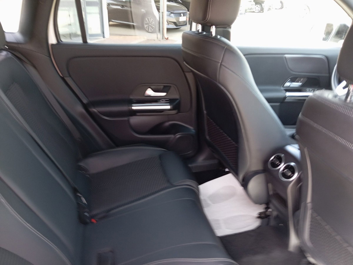 Mercedes-Benz GLA SUV 200 d Automatic 4Matic Sport Plus (12)