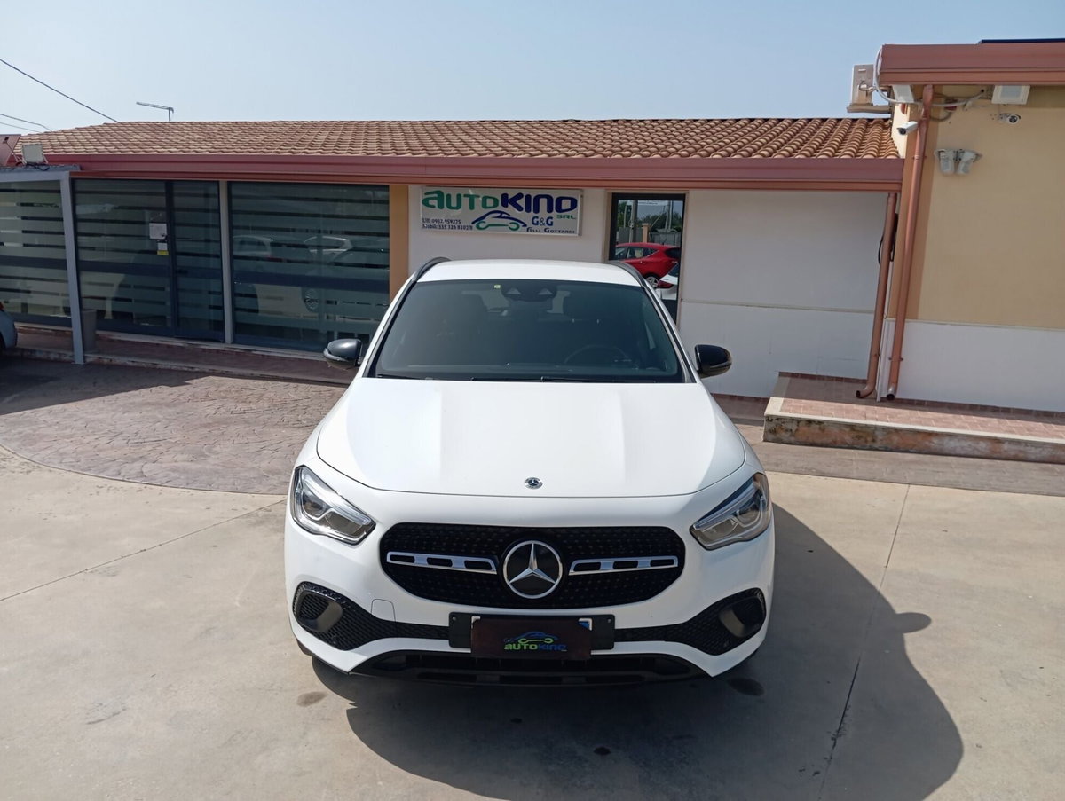 Mercedes-Benz GLA SUV 200 d Automatic 4Matic Sport Plus (2)