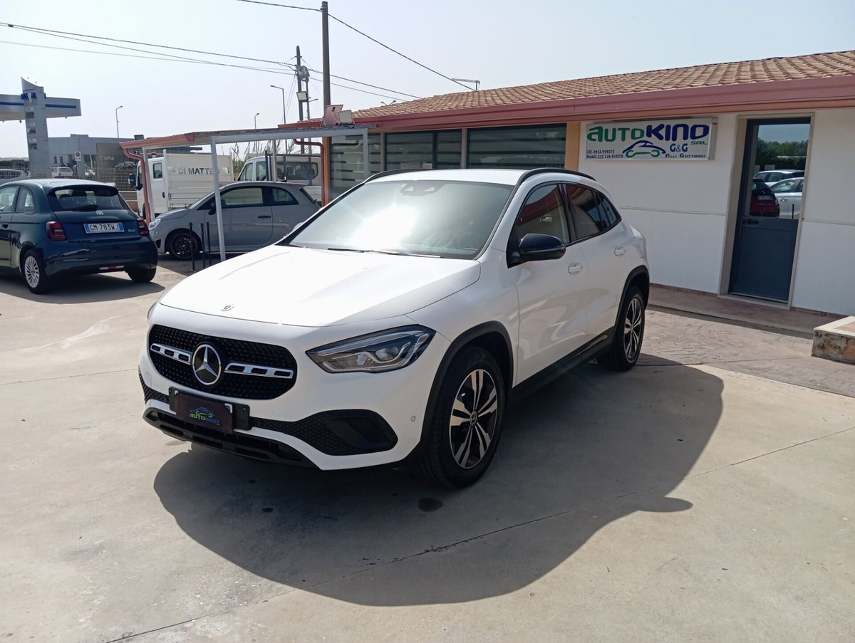 Mercedes-Benz GLA SUV 200 d Automatic 4Matic Sport Plus (3)