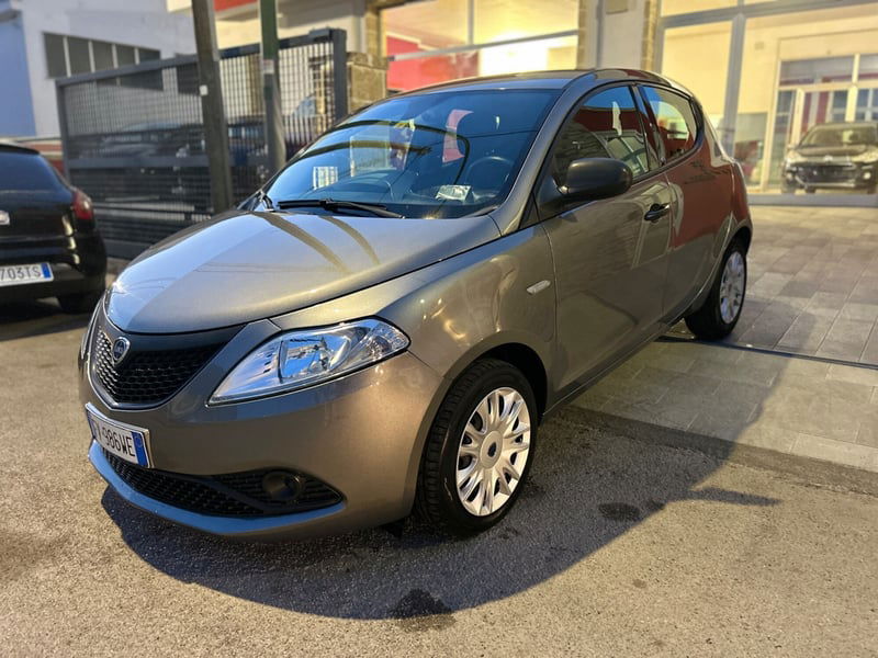 Lancia Ypsilon 1.2 69 CV 5 porte GPL Ecochic Gold
