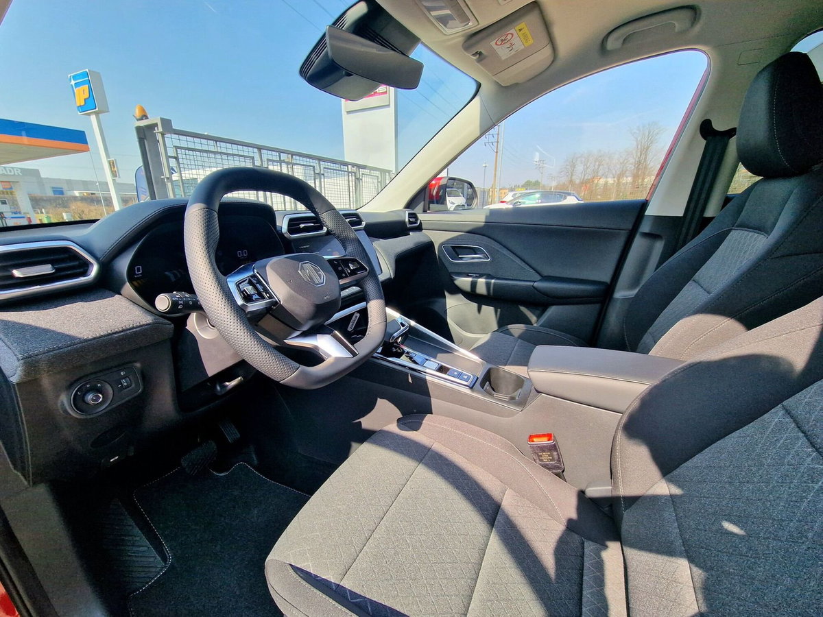 Mg ZS 1.5 hybrid+ Standard auto (9)