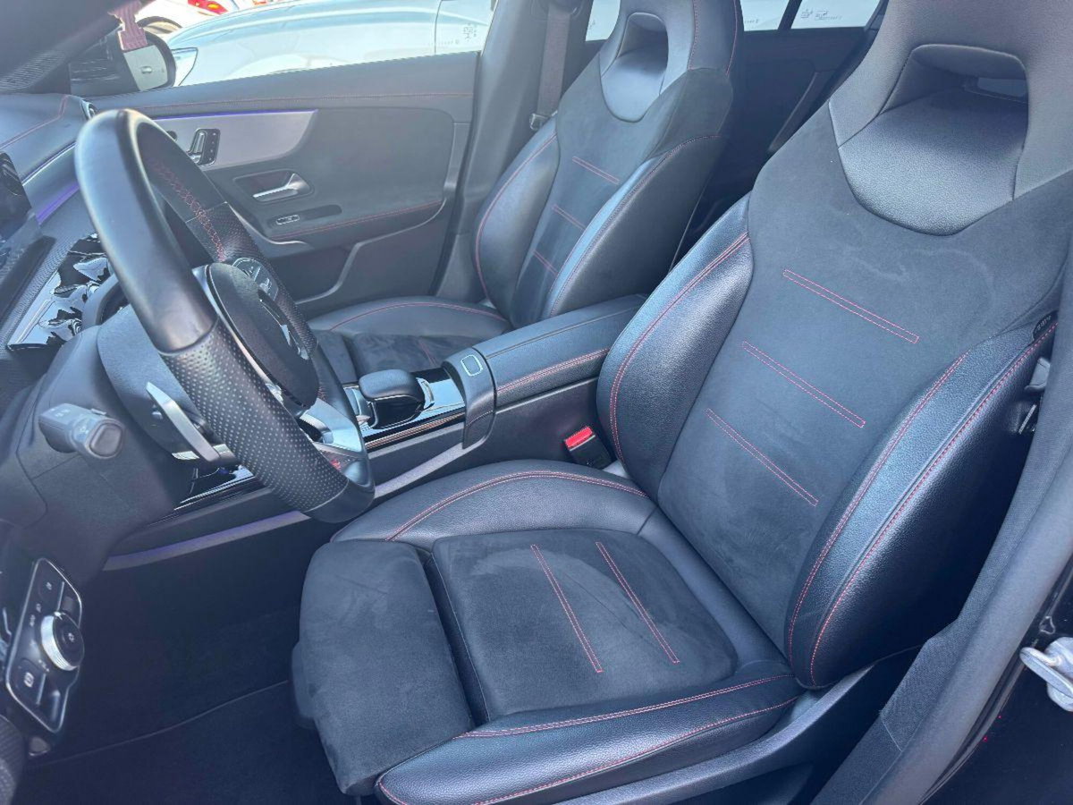 Mercedes-Benz CLA Shooting Brake 200 d Shooting Brake Premium (11)