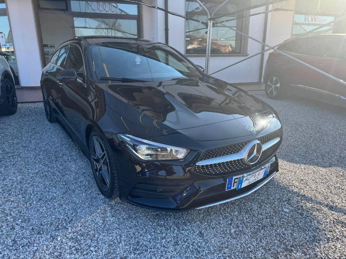 Mercedes-Benz CLA Shooting Brake 200 d Shooting Brake Premium (2)