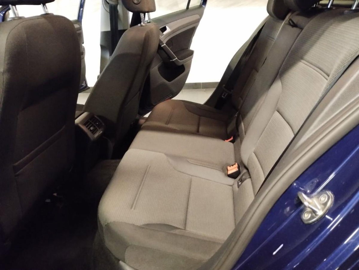 Volkswagen Golf Variant 1.5 TGI DSG 5p. Business BlueMotione Tech. (10)