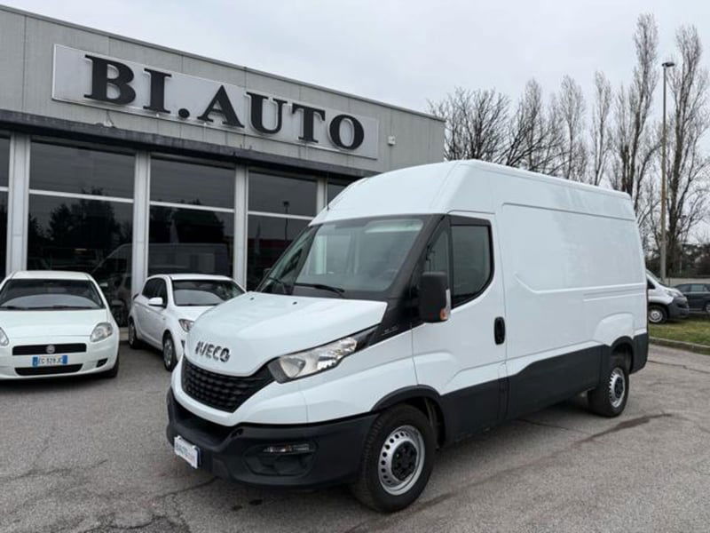 Iveco Daily Telaio 35S12 2.3 HPT PL Cabinato