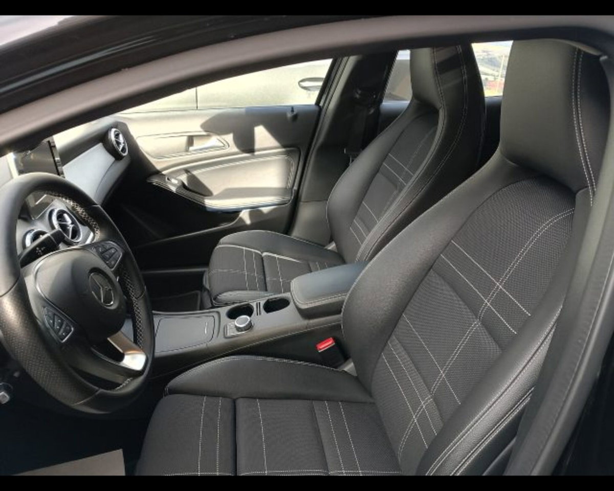Mercedes-Benz GLA SUV 220 d Automatic 4Matic Sport (11)