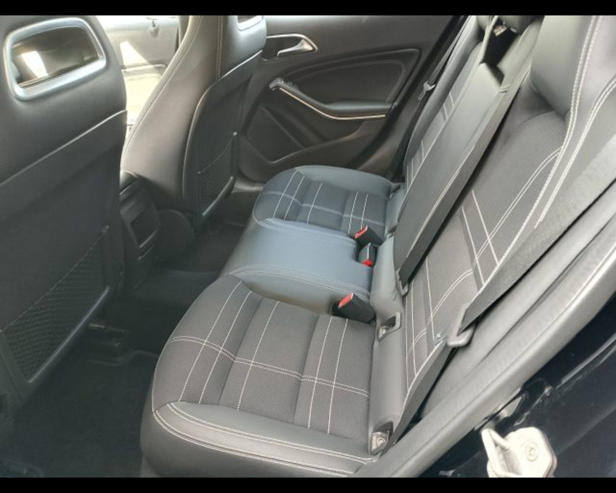 Mercedes-Benz GLA SUV 220 d Automatic 4Matic Sport (13)