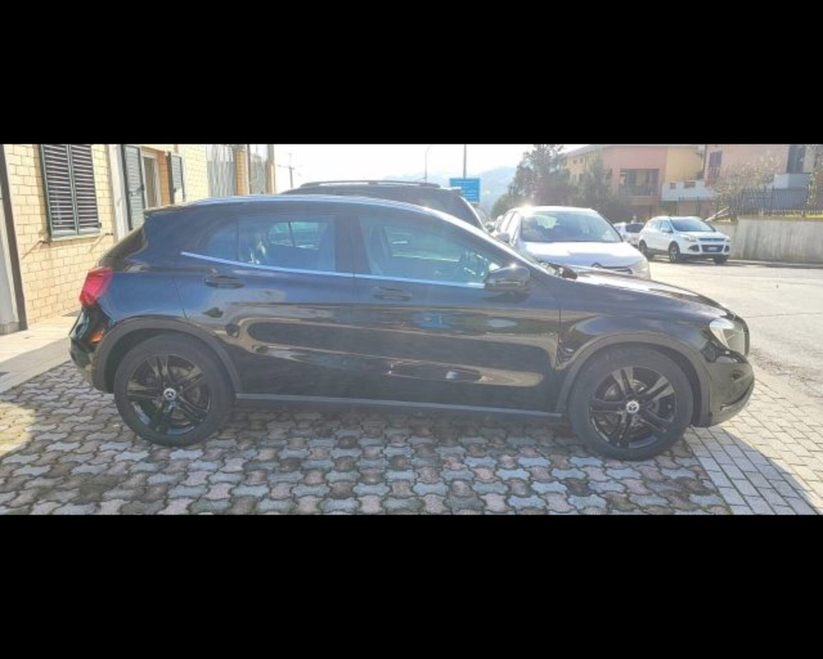 Mercedes-Benz GLA SUV 220 d Automatic 4Matic Sport (7)