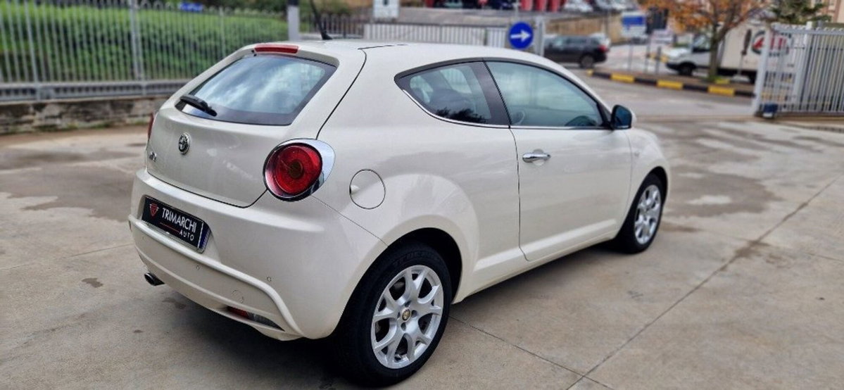 Alfa Romeo MiTo 1.3 JTDm-2 95 CV S&S Distinctive (3)