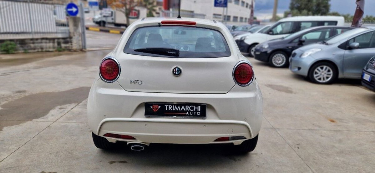 Alfa Romeo MiTo 1.3 JTDm-2 95 CV S&S Distinctive (4)