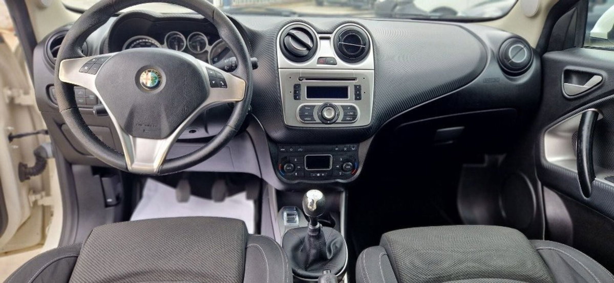 Alfa Romeo MiTo 1.3 JTDm-2 95 CV S&S Distinctive (8)