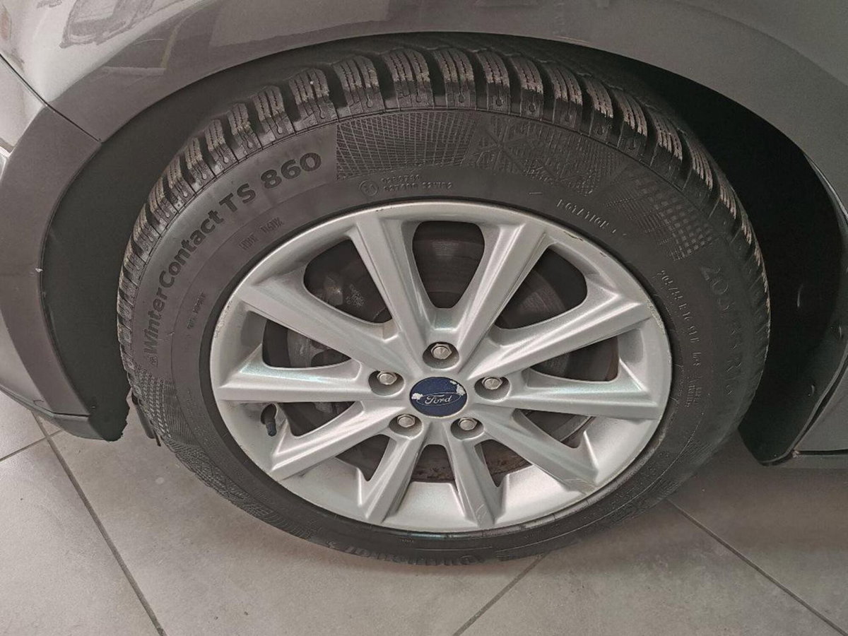 Ford Focus Station Wagon 1.0 EcoBoost 125 CV Start&Stop SW Titanium X (16)