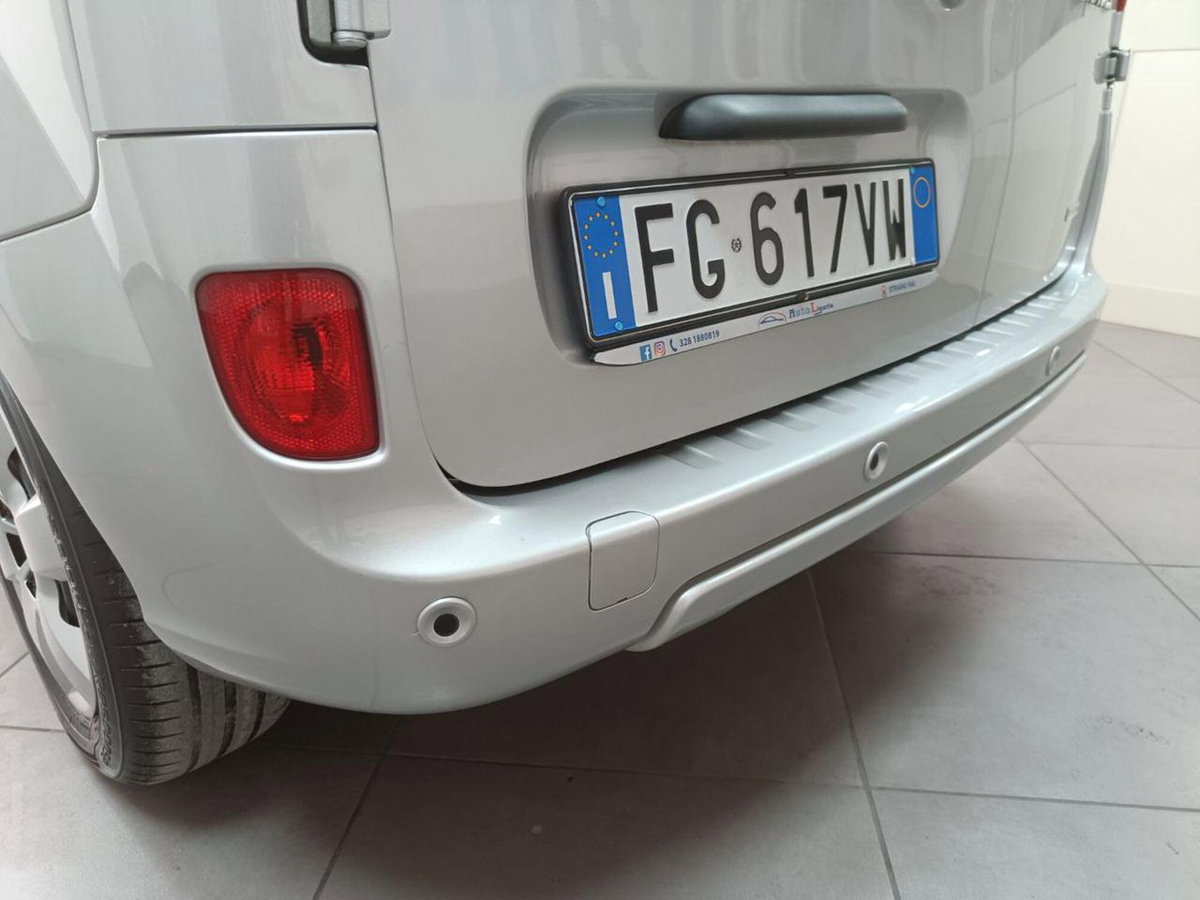 Renault Kangoo 1.5 dCi 110CV 5 porte Stop & Start Life (15)