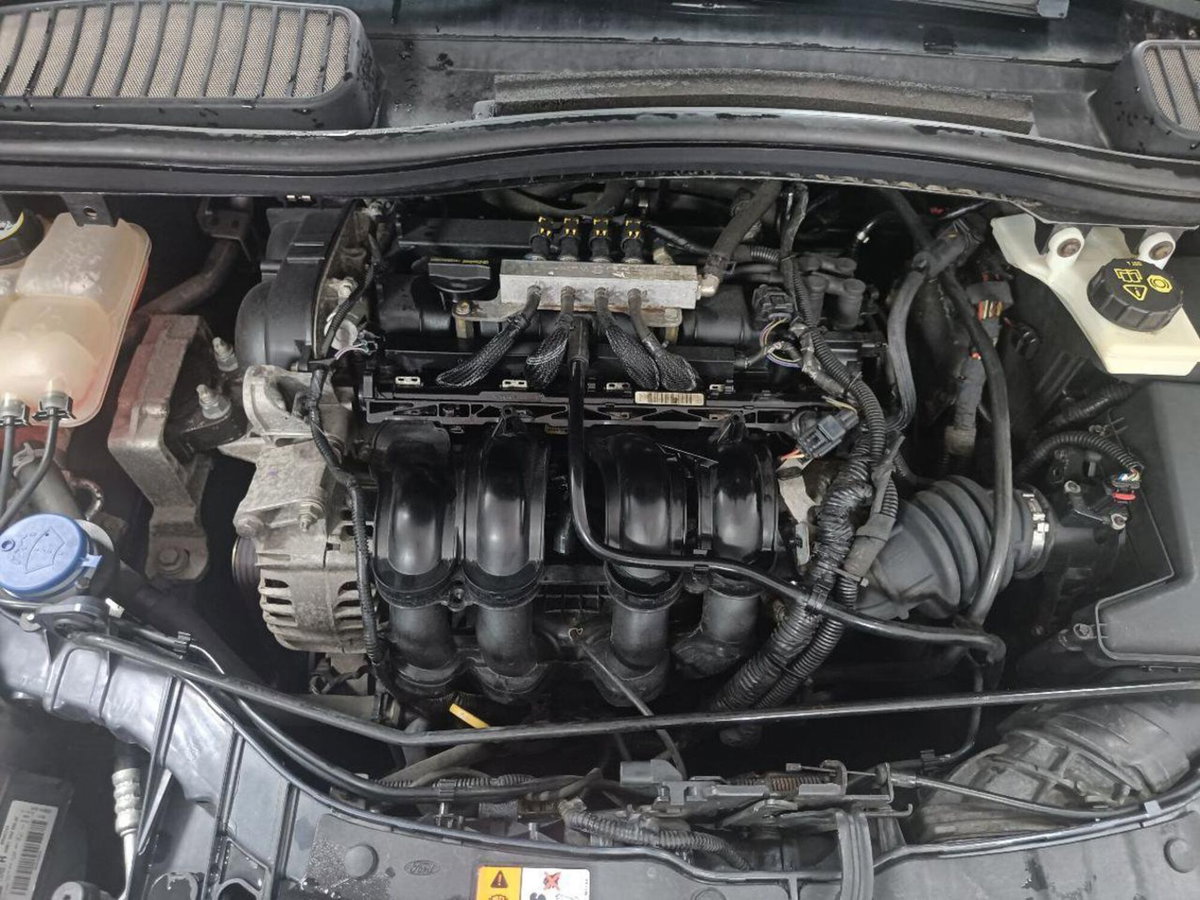 Ford C-Max 1.6 120CV GPL Titanium (18)