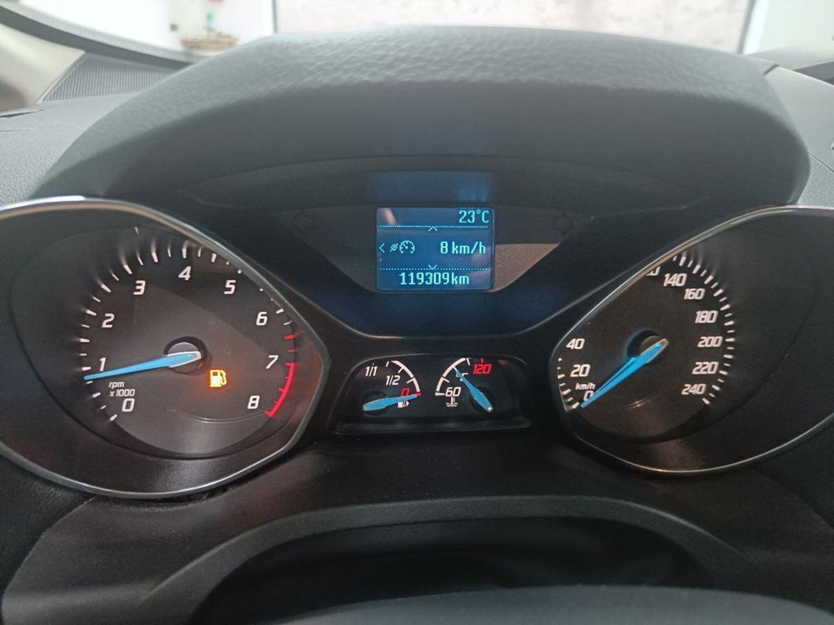 Ford C-Max 1.6 120CV GPL Titanium (5)