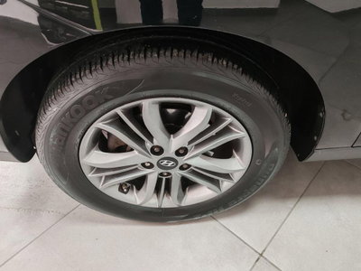 Hyundai ix35 2.0 CRDi 4WD Xpossible (14)