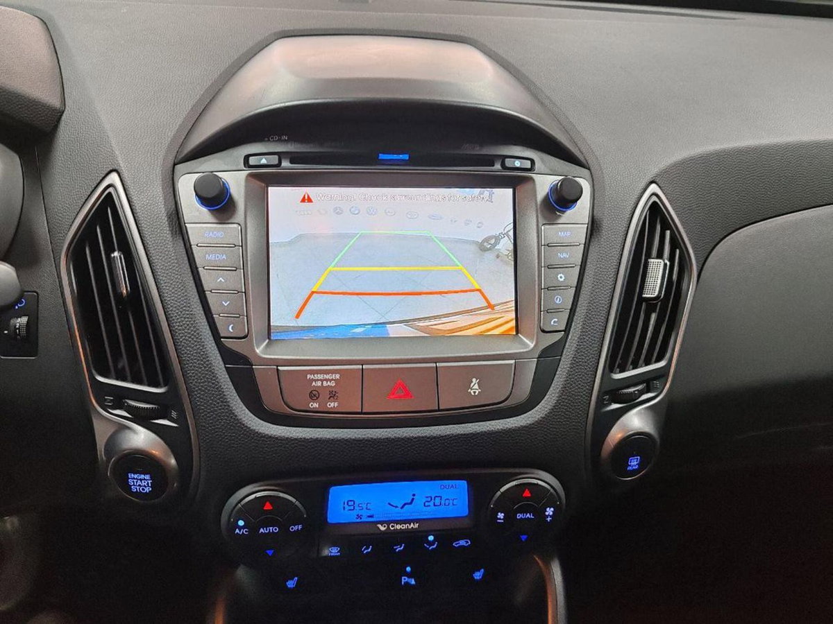 Hyundai ix35 2.0 CRDi 4WD Xpossible (6)