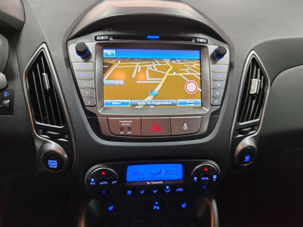 Hyundai ix35 2.0 CRDi 4WD Xpossible (9)