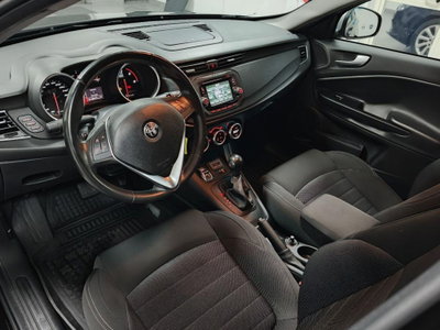 Alfa Romeo Giulietta 1.6 JTDm Giulietta 120cv tct (13)