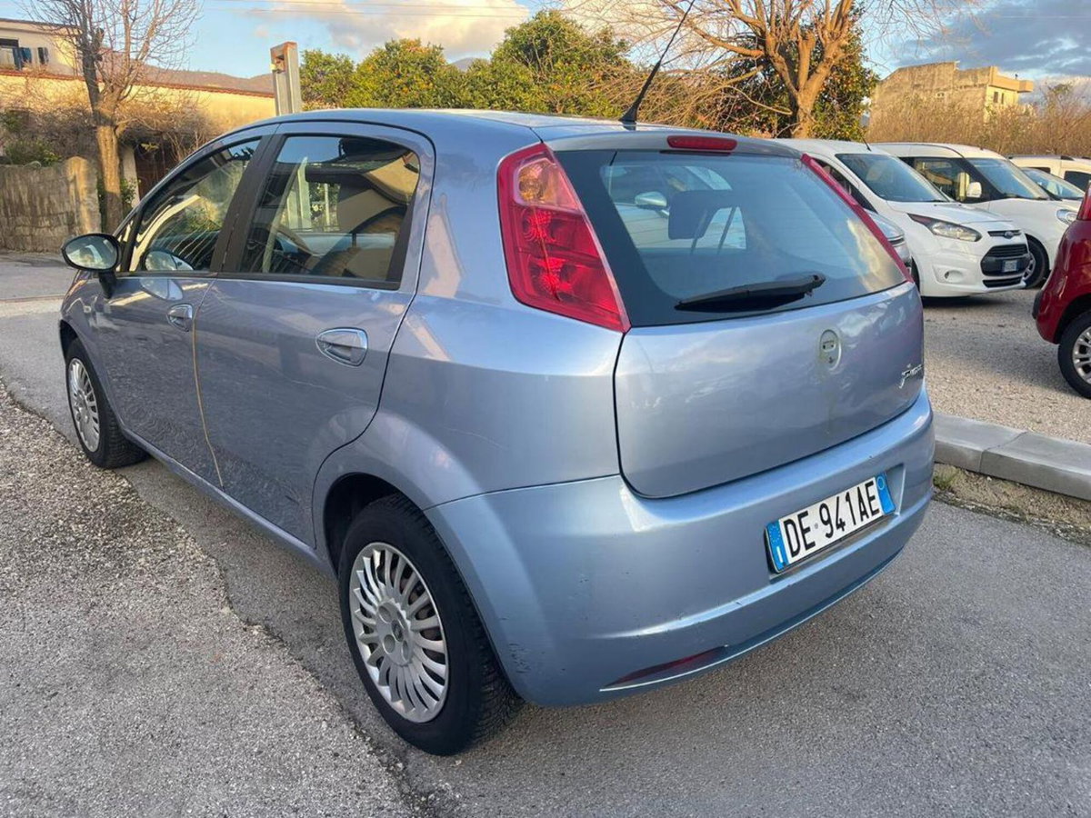 Fiat Grande Punto 1.4 5 porte Dynamic (18)