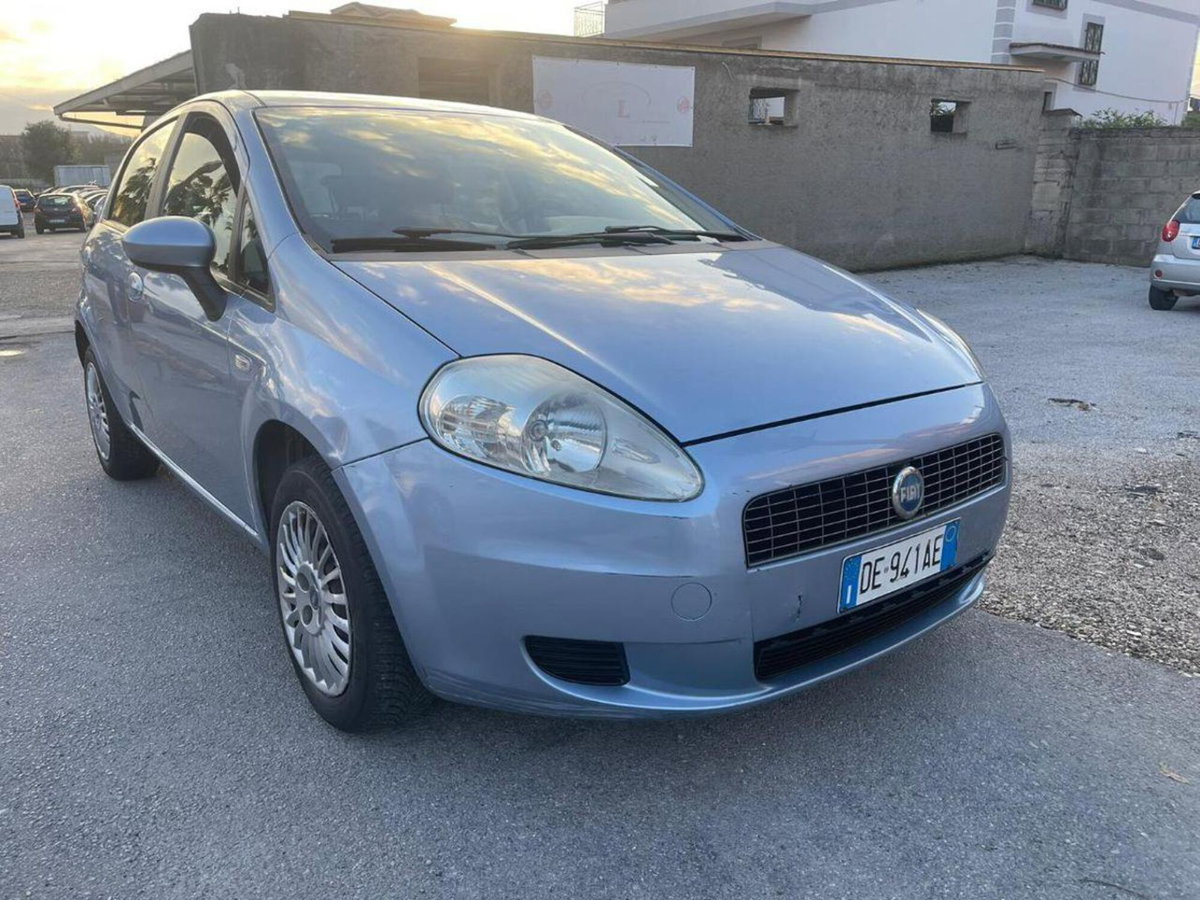 Fiat Grande Punto 1.4 5 porte Dynamic (2)