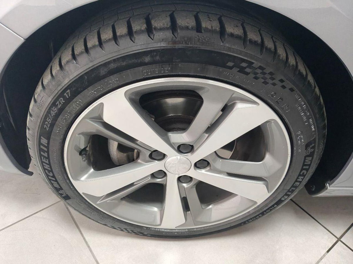 Peugeot 308 SW 1.5 bluehdi Style s&s 130cv eat8 (11)