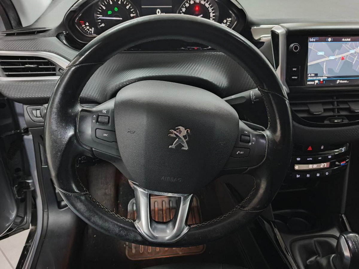 Peugeot 2008 VTi 82CV Allure (14)