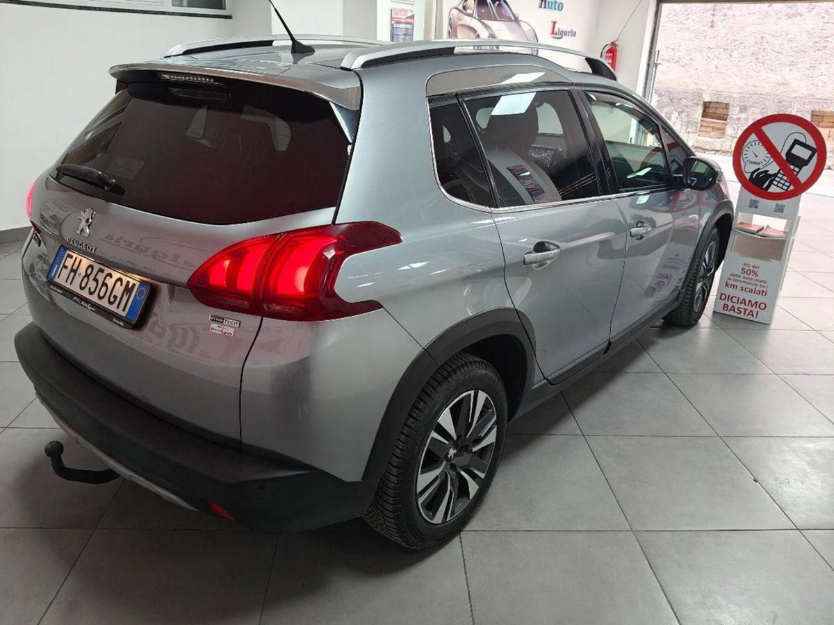 Peugeot 2008 VTi 82CV Allure (5)