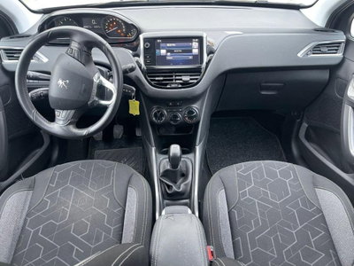 Peugeot 2008 VTi 82CV Active (5)