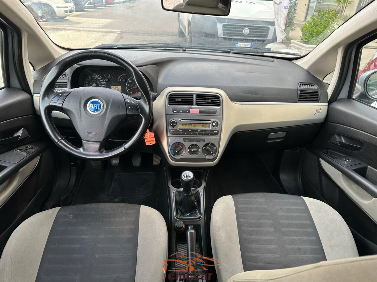 Fiat Grande Punto 1.3 MJT 90 CV 5 porte Emotion (7)