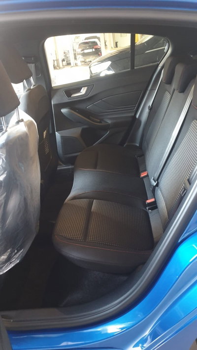 Ford Focus 1.0 EcoBoost 125 CV Start&Stop ST Line (12)