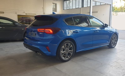 Ford Focus 1.0 EcoBoost 125 CV Start&Stop ST Line (5)
