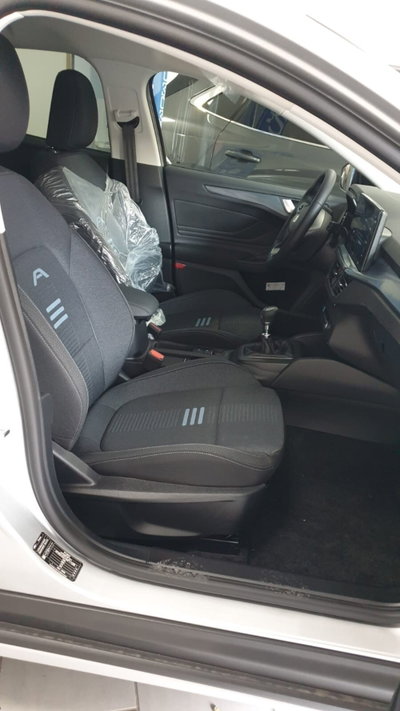 Ford Focus 1.0 EcoBoost Hybrid 125 CV Powershift 5p. Active X (14)