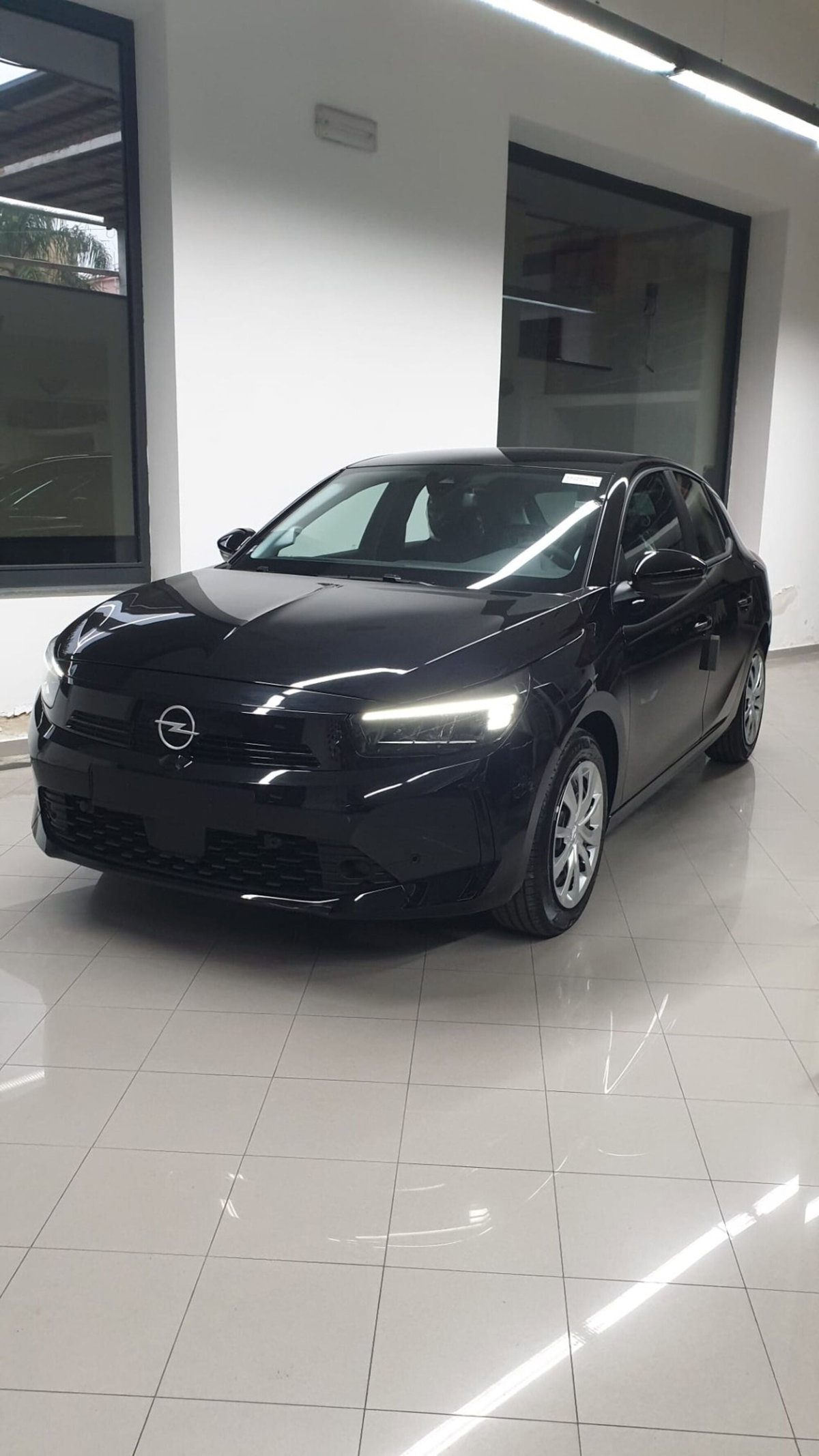 Opel Corsa 1.2 (2)