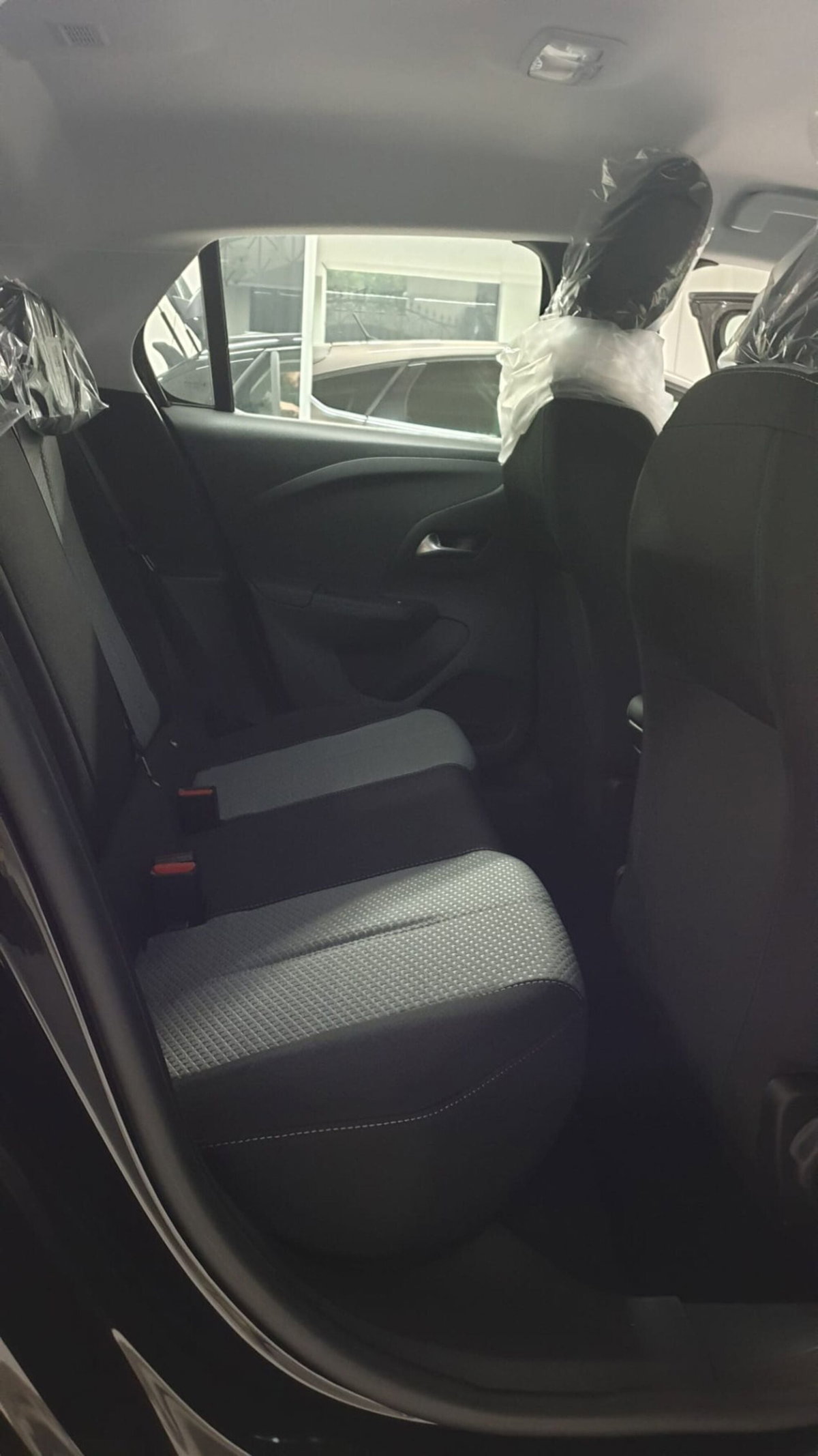 Opel Corsa 1.2 (12)