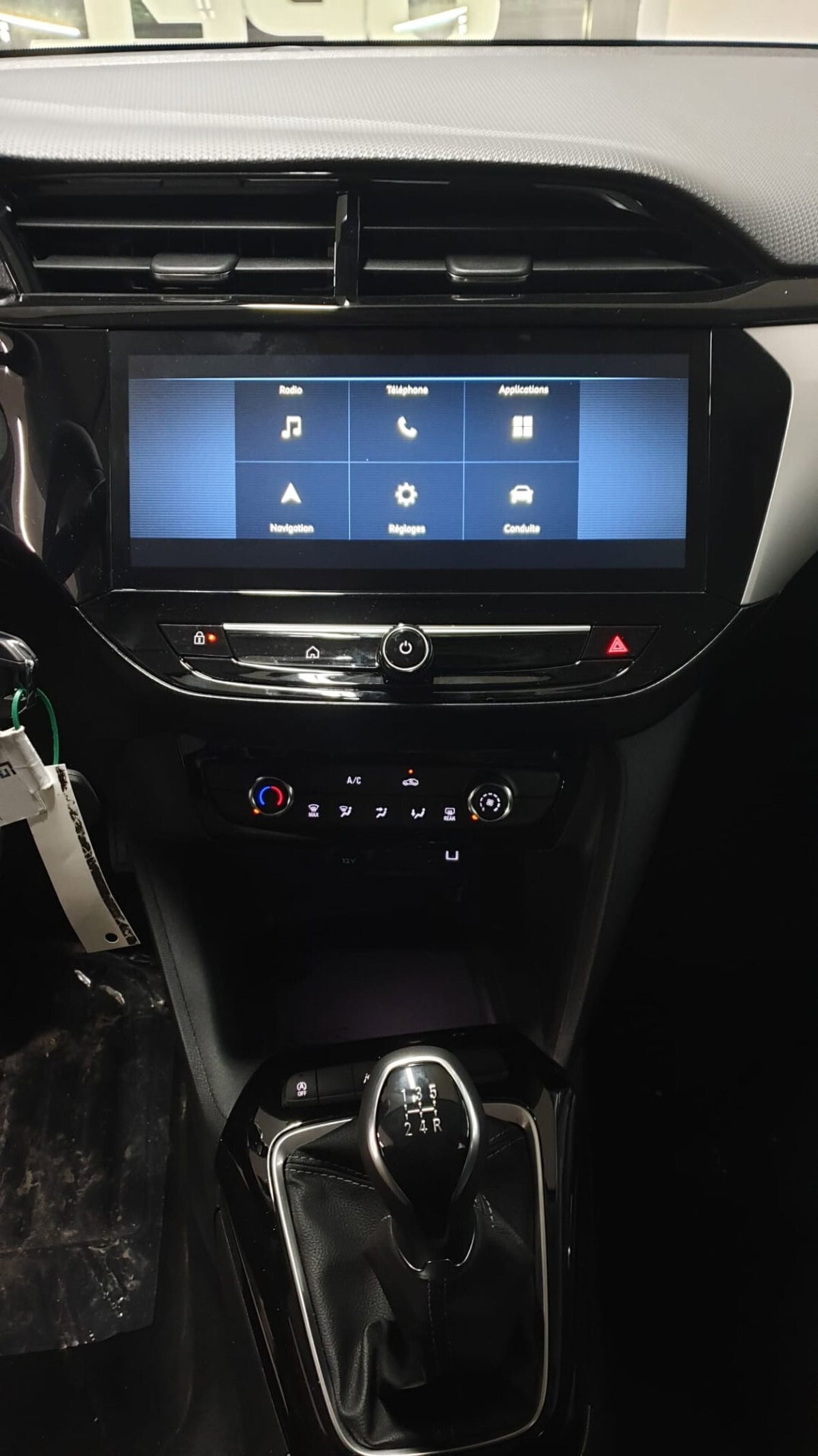 Opel Corsa 1.2 (9)