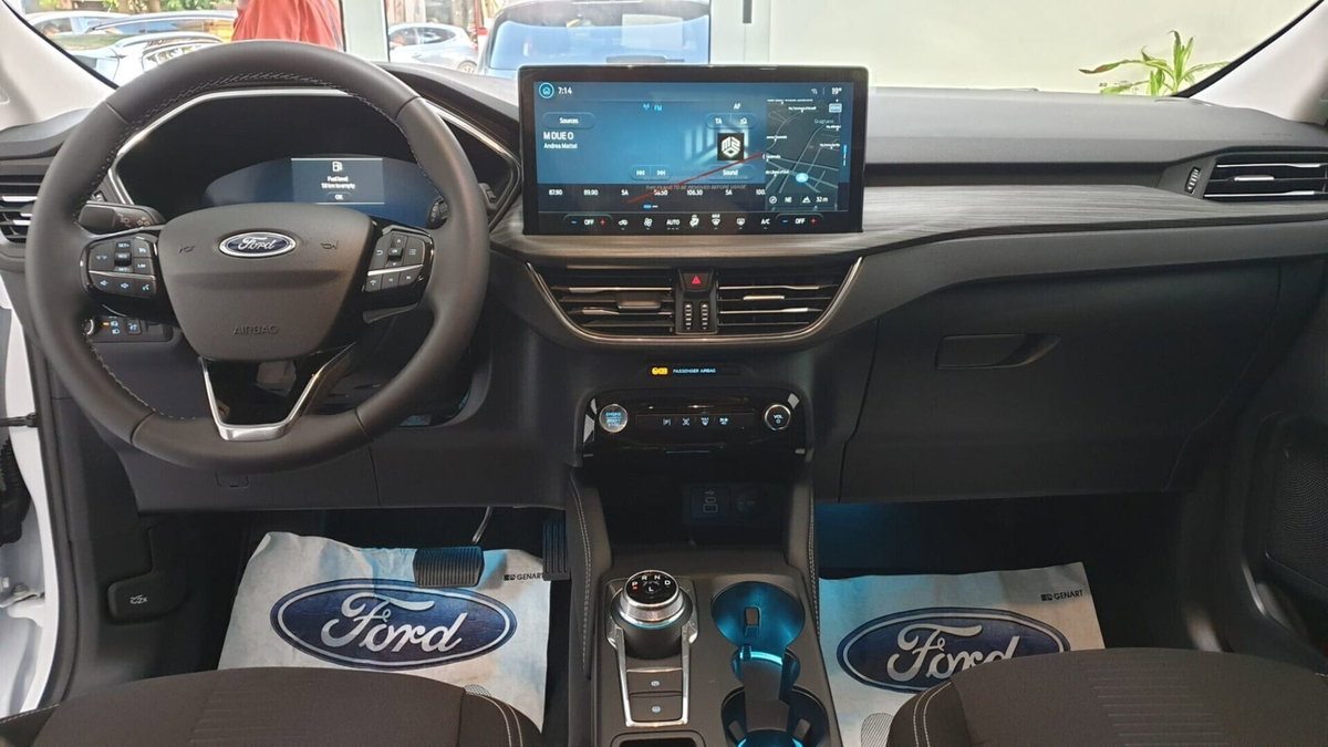 Ford Kuga 2.5 Full Hybrid 190 CV CVT 2WD ST-Line Design (13)