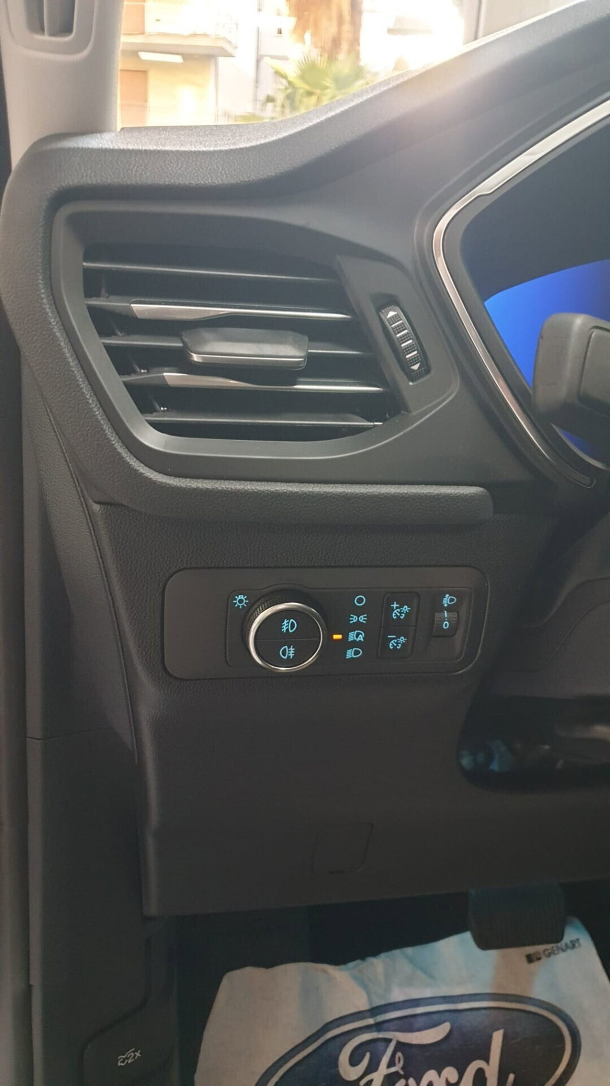 Ford Kuga 2.5 Full Hybrid 190 CV CVT 2WD ST-Line Design (16)