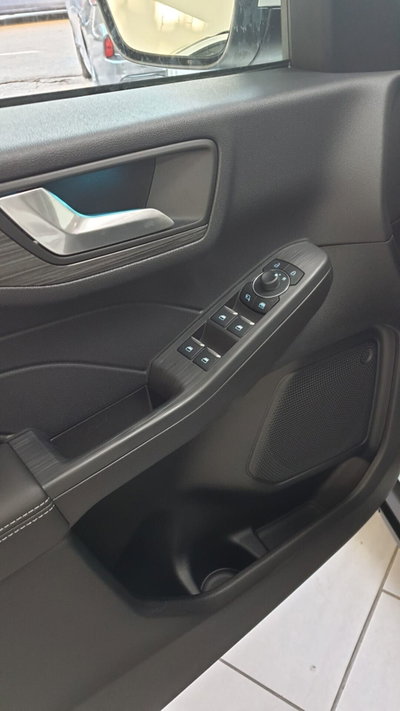 Ford Kuga 2.5 Full Hybrid 190 CV CVT 2WD ST-Line Design (17)