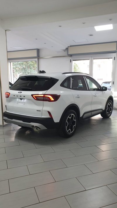 Ford Kuga 2.5 Full Hybrid 190 CV CVT 2WD ST-Line Design (4)