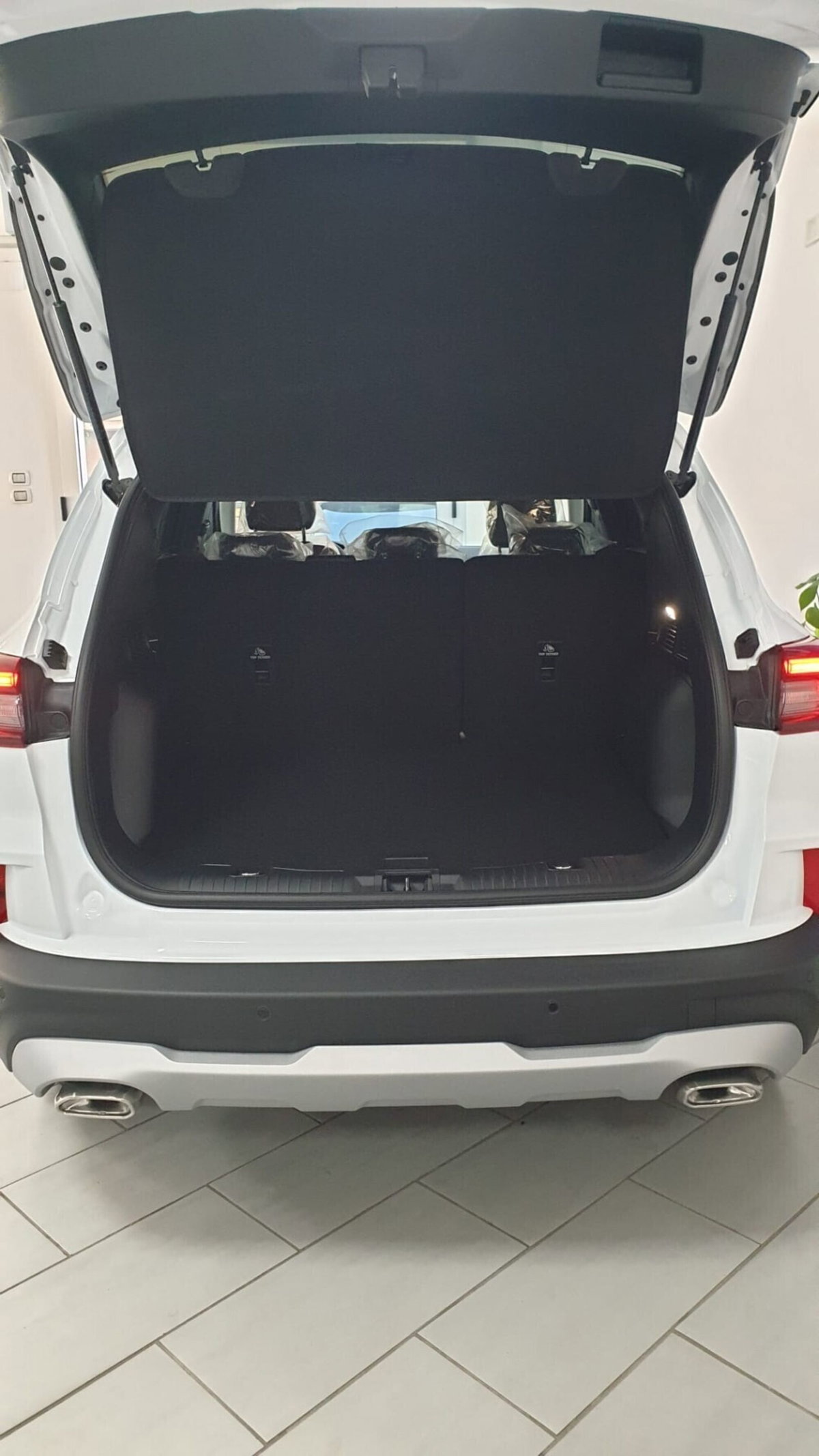 Ford Kuga 2.5 Full Hybrid 190 CV CVT 2WD ST-Line Design (7)